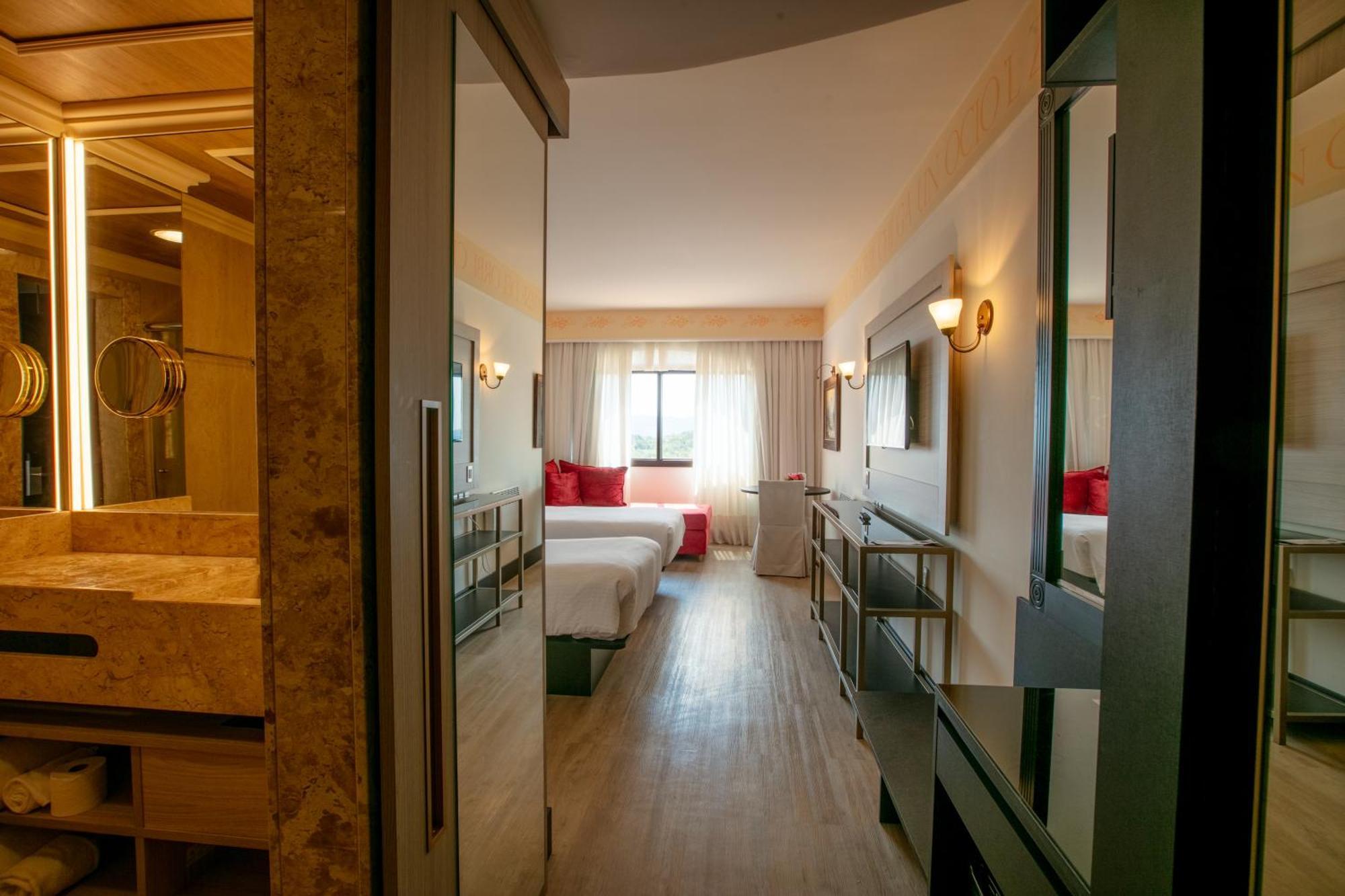 Spa Do Vinho Condominio Vitivinicola Bento Goncalves Bagian luar foto A room at the hotel