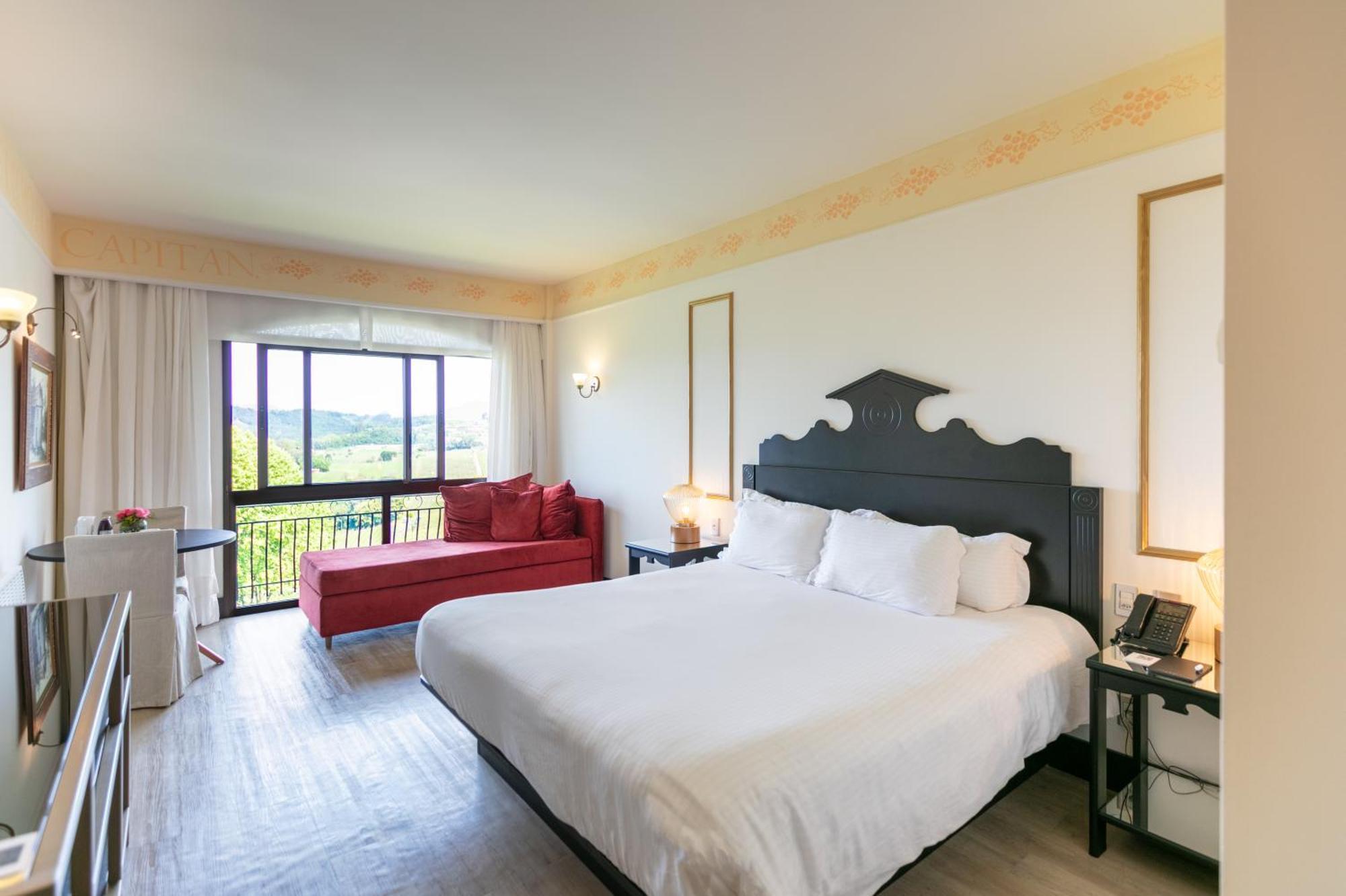 Spa Do Vinho Condominio Vitivinicola Bento Goncalves Bagian luar foto A room at the Hotel Le Soleil