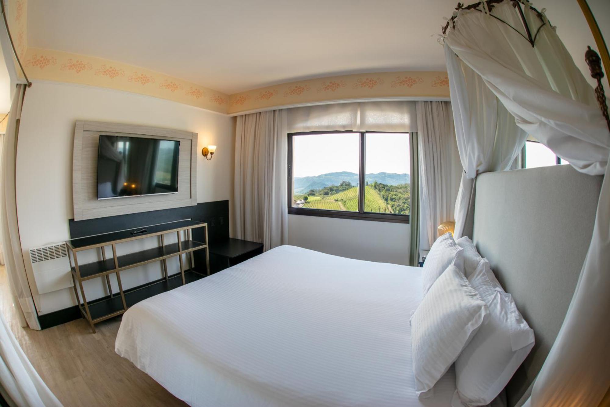 Spa Do Vinho Condominio Vitivinicola Bento Goncalves Bagian luar foto A bedroom at the hotel