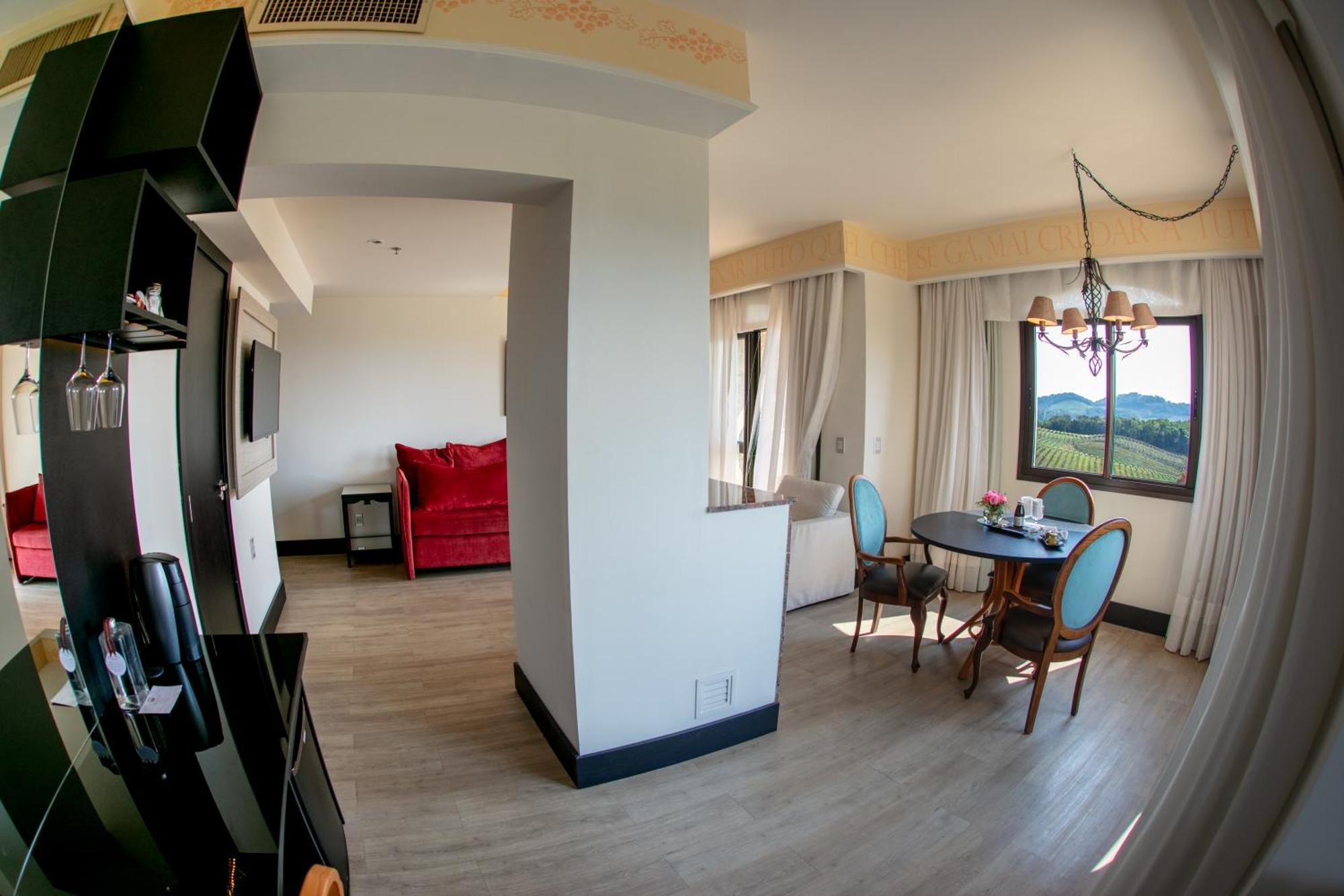 Spa Do Vinho Condominio Vitivinicola Bento Goncalves Bagian luar foto A suite at the hotel